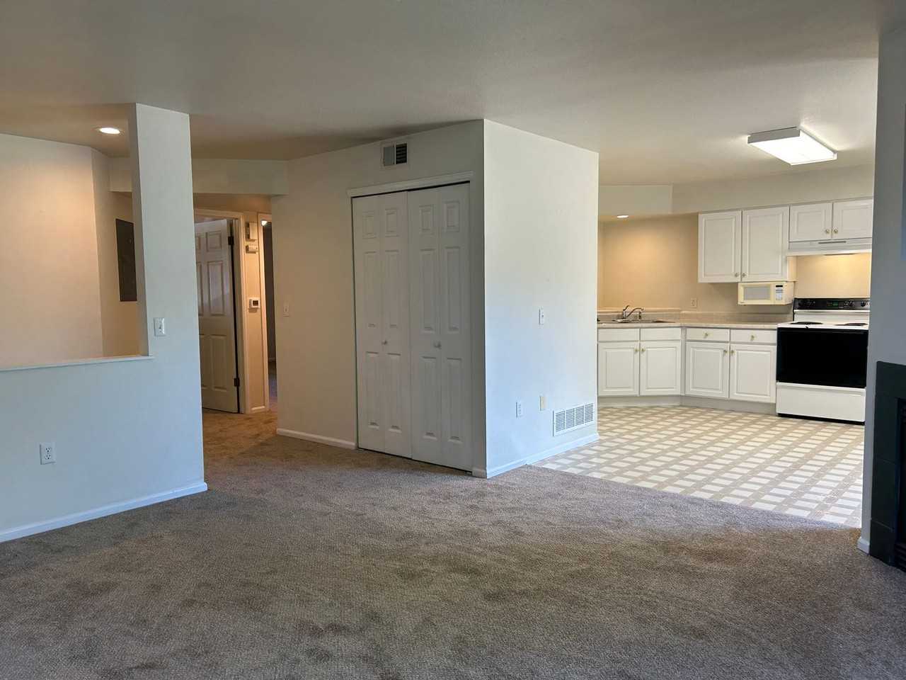 6675 S Lemay Ave Apt D3 #D3 - Photo 3 of 11