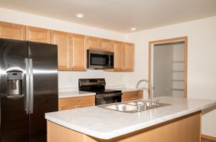 featured image of 400 Larkin St