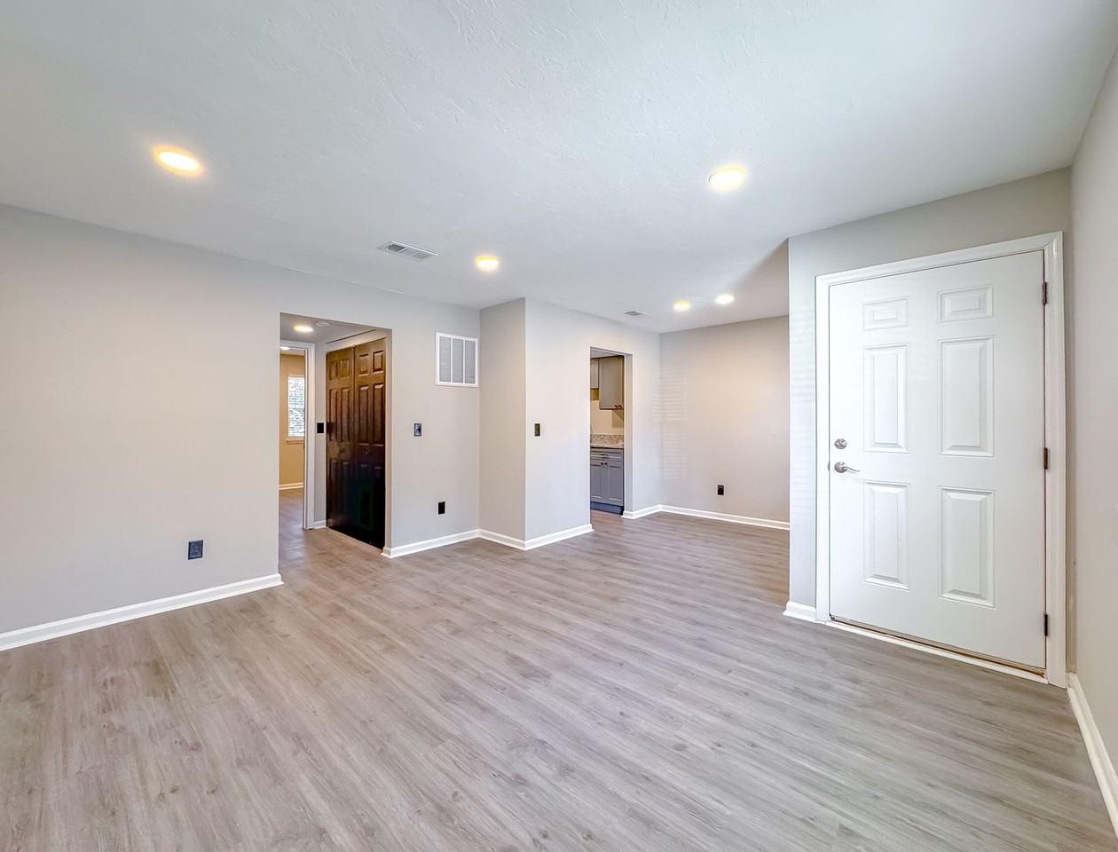319 Dixie Dr #4A