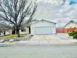 featured image of 17878 Empire Ct