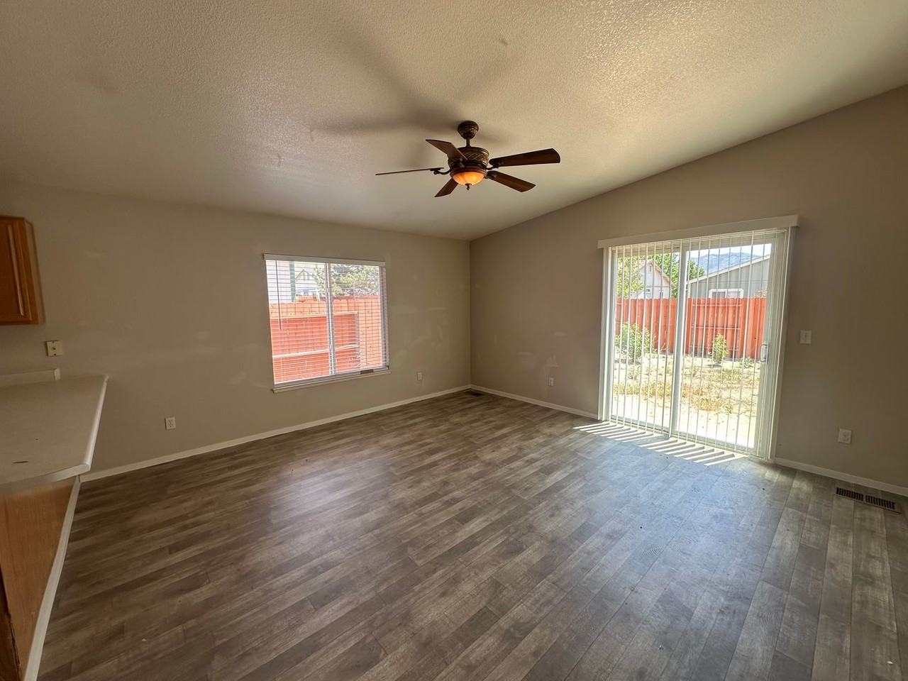 17878 Empire Ct - Photo 6 of 15
