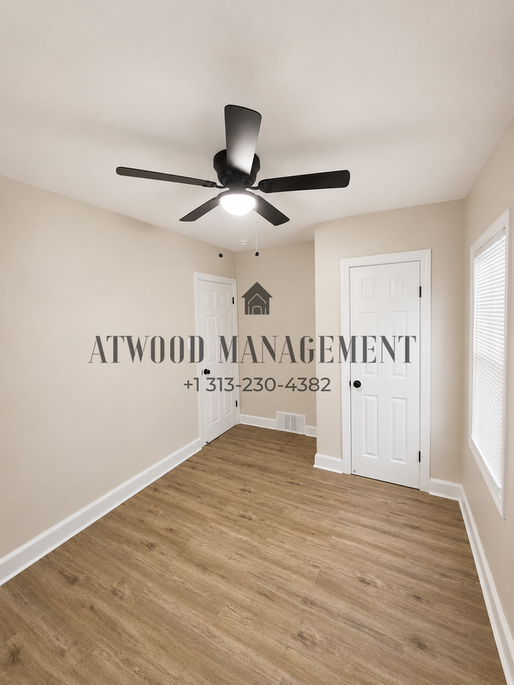 5028 Bedford St - Photo 6 of 12