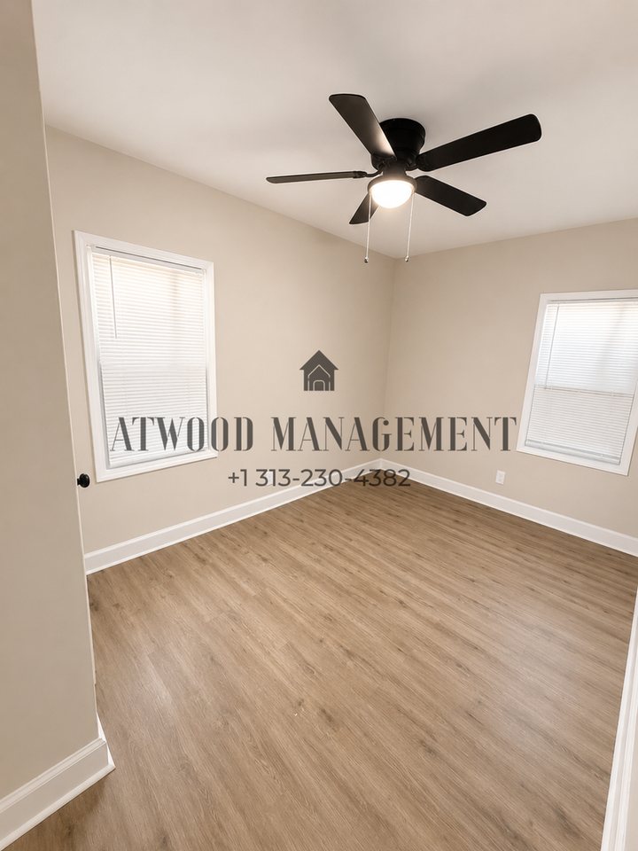 5028 Bedford St - Photo 7 of 12