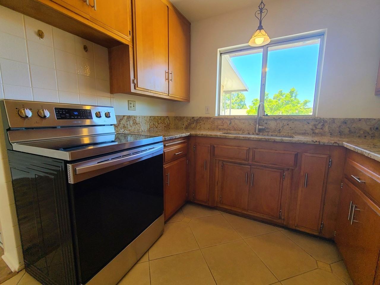 11904 4th St - Photo 6 of 22