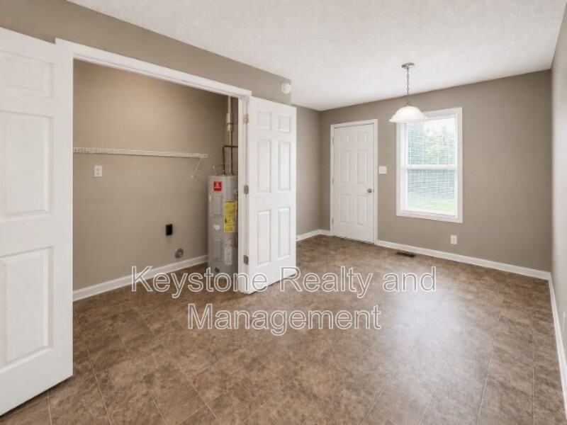 1920 Timberline Cir - Photo 5 of 11