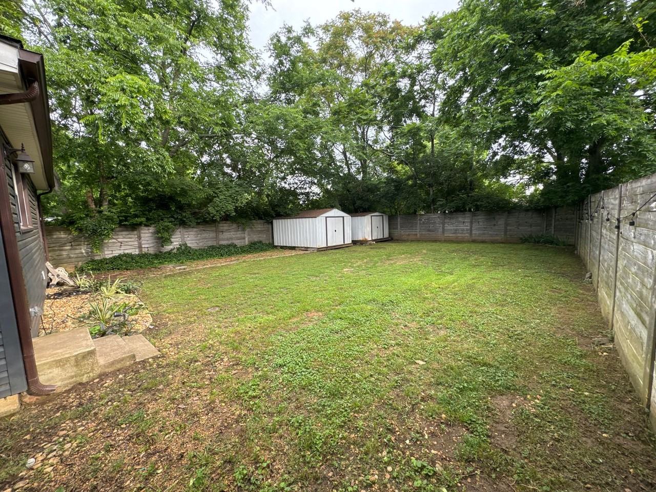 321 Hickory St - Photo 2 of 13