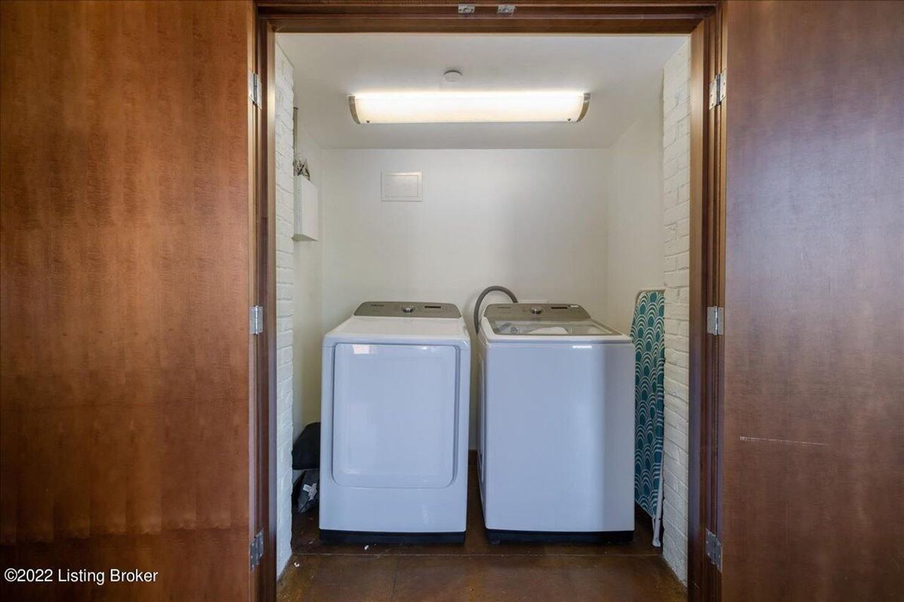 309 E Market St #313 - Photo 7 of 32