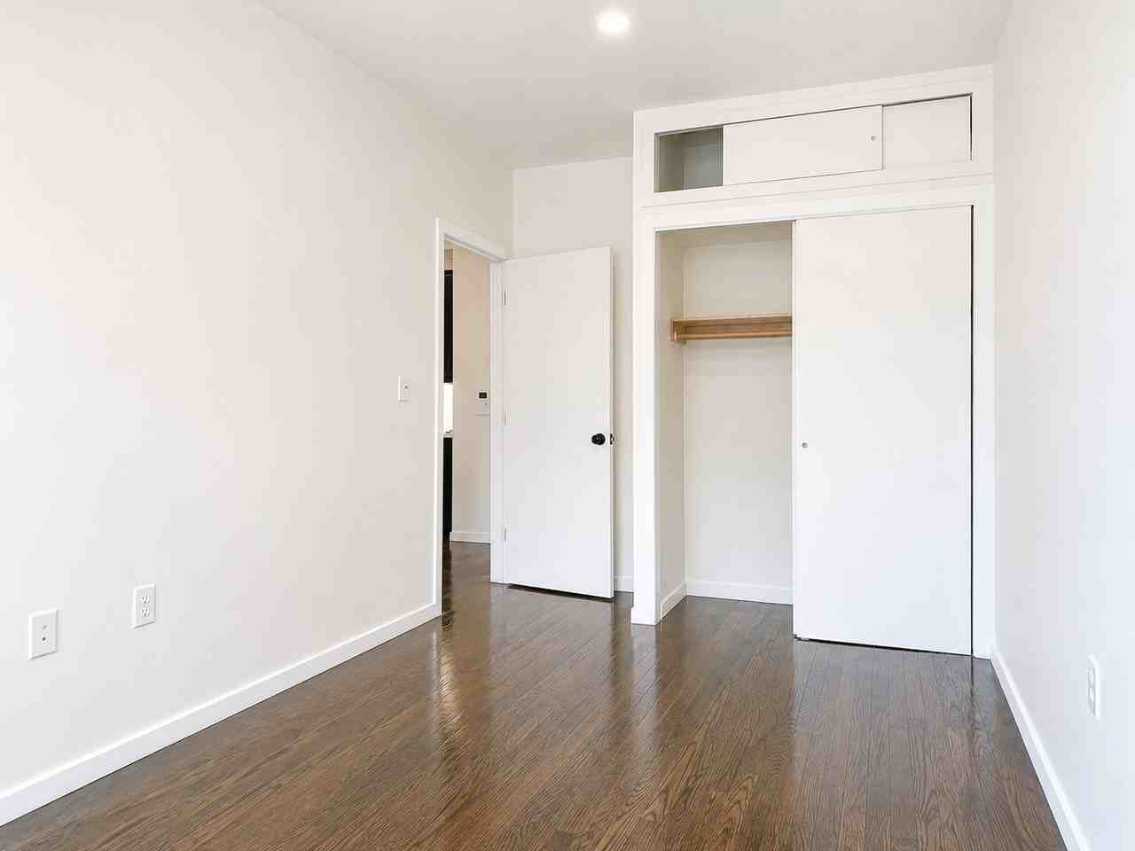 950 Nostrand Ave #2R - Photo 6 of 9