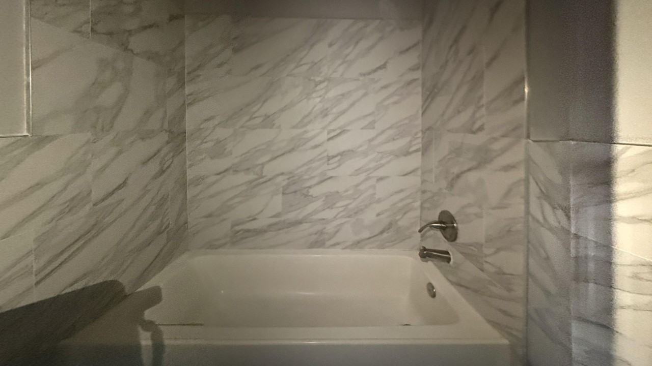 459 W Winona St - Photo 2 of 19