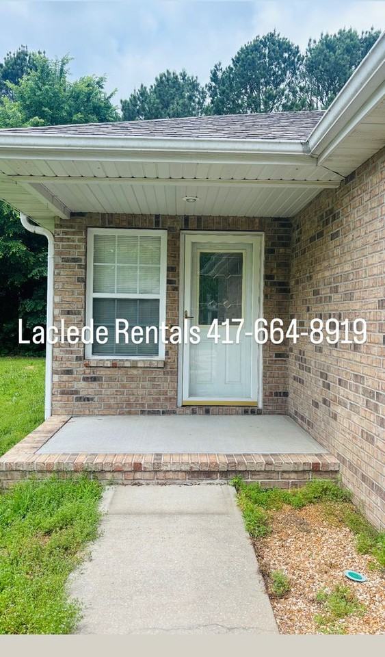 2067 Highland St - Photo 2 of 16