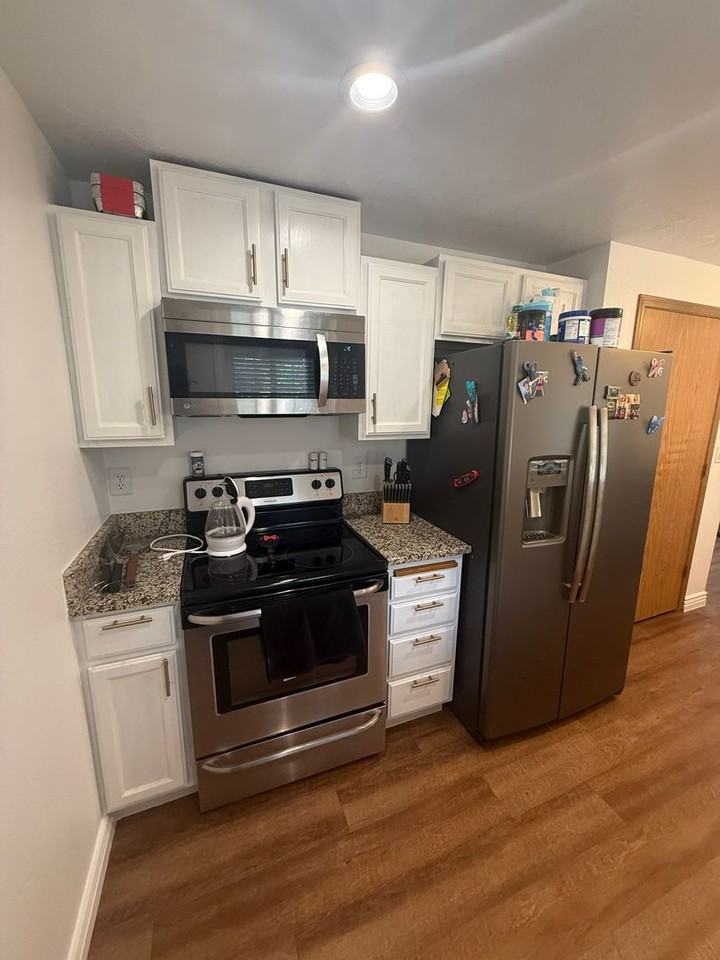 2486 E Mendota Dr - Photo 4 of 6