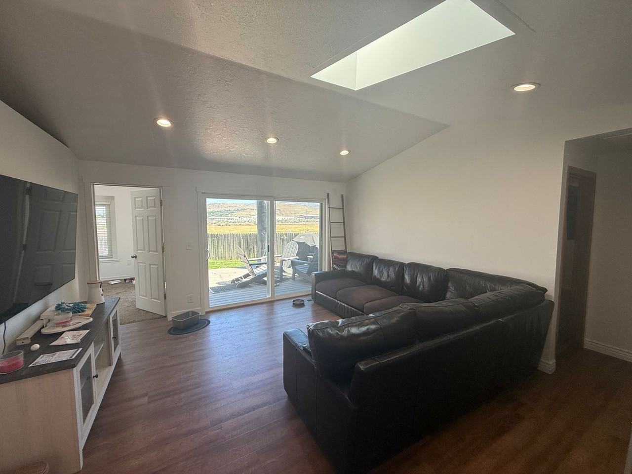2486 E Mendota Dr - Photo 2 of 2