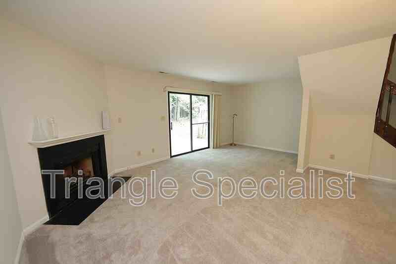 112 Mossbark Ln - Photo 2 of 12