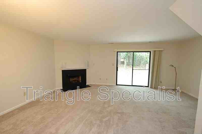 112 Mossbark Ln - Photo 3 of 12
