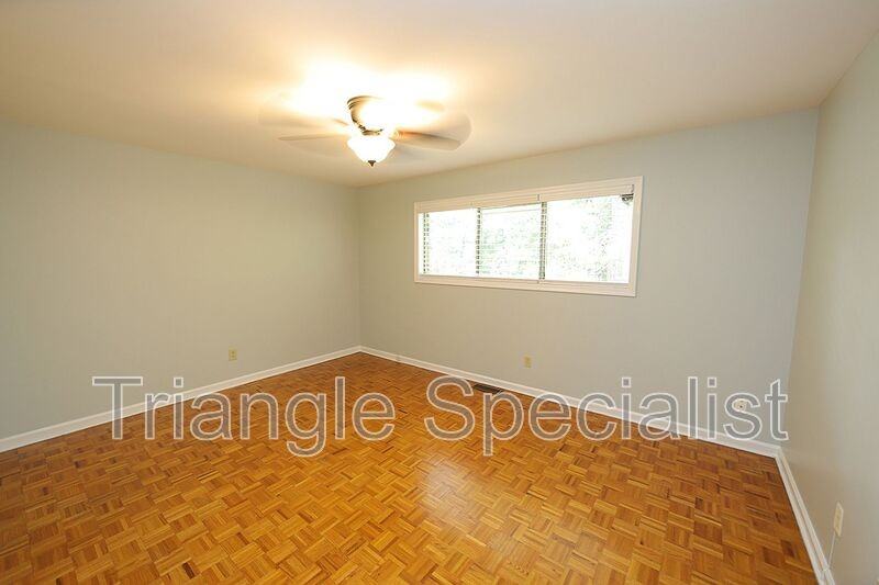 3719 Jamestown Cir - Photo 7 of 13