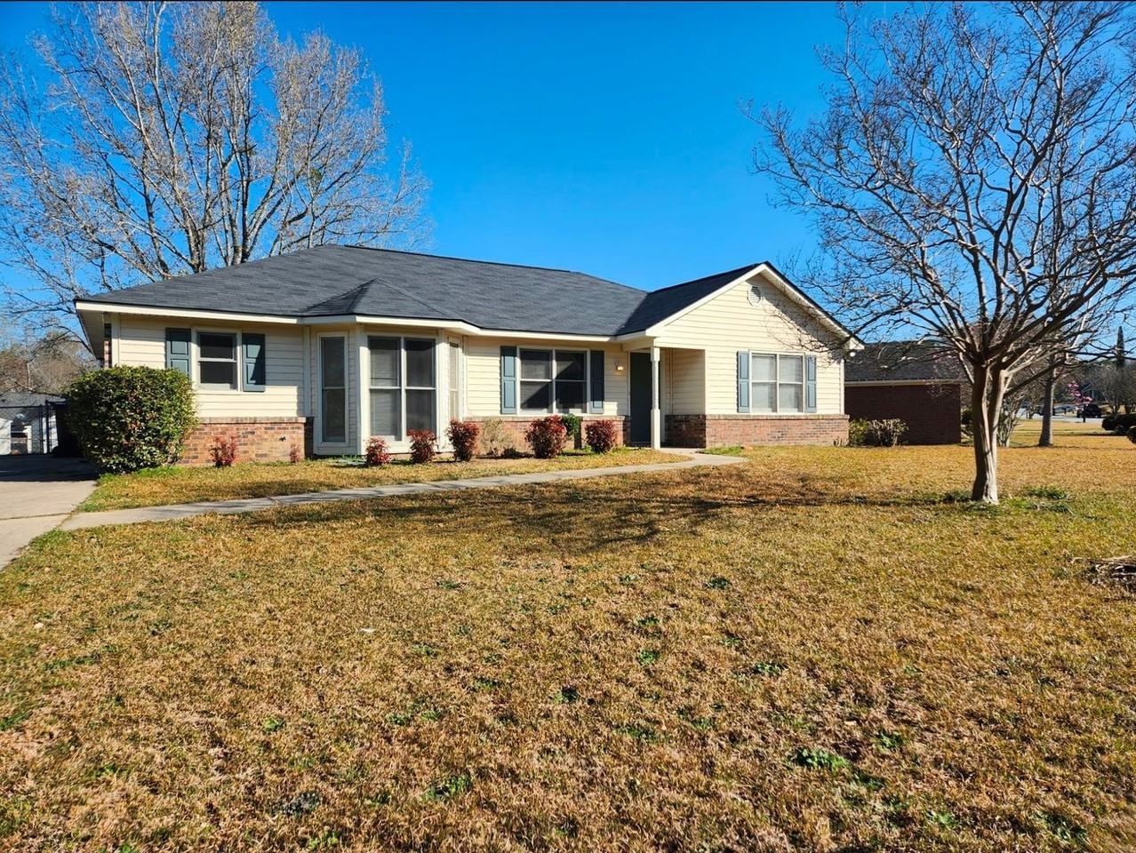 5333 Mccaghren Dr - Photo 2 of 13