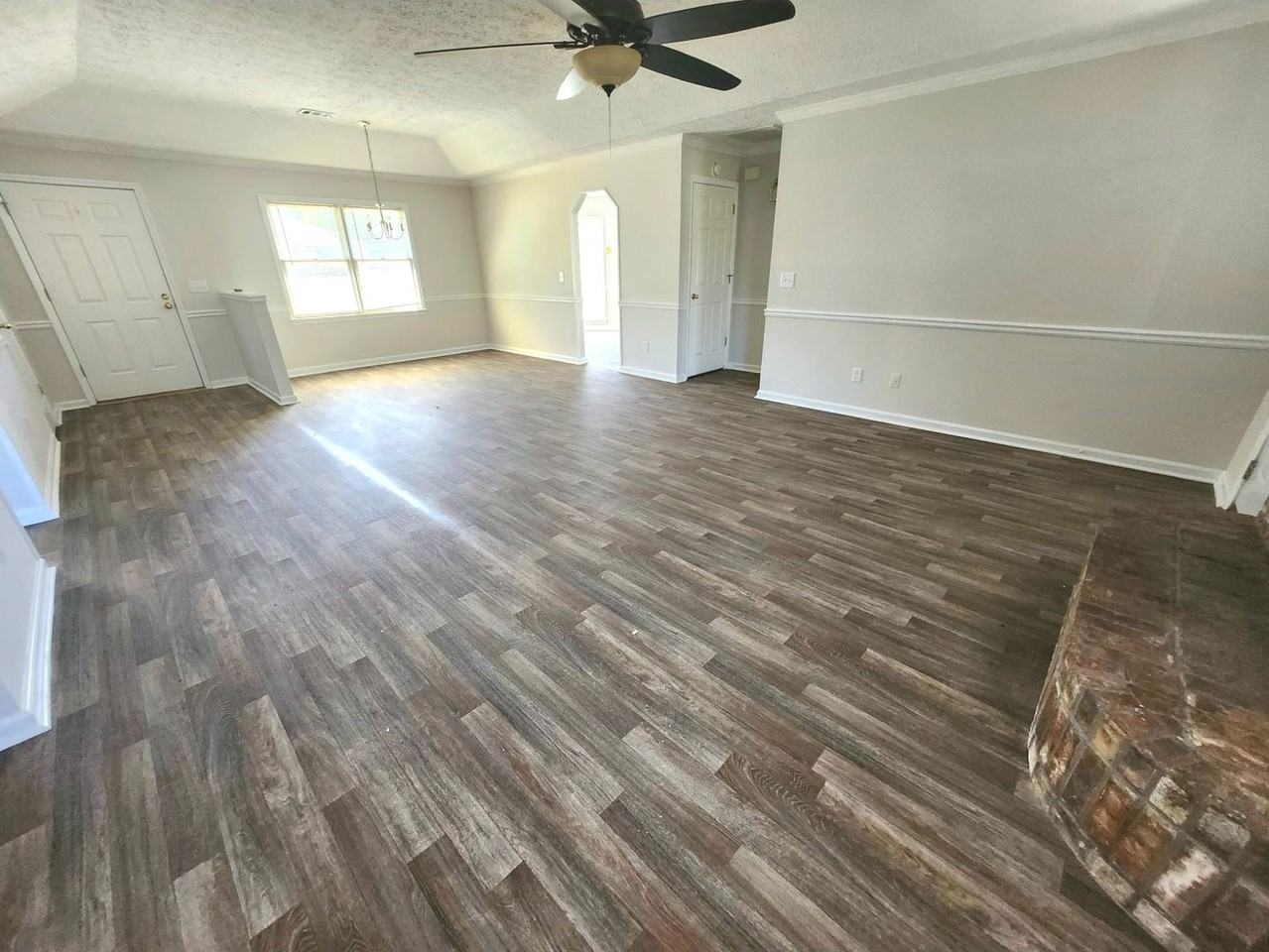 5333 Mccaghren Dr - Photo 4 of 13