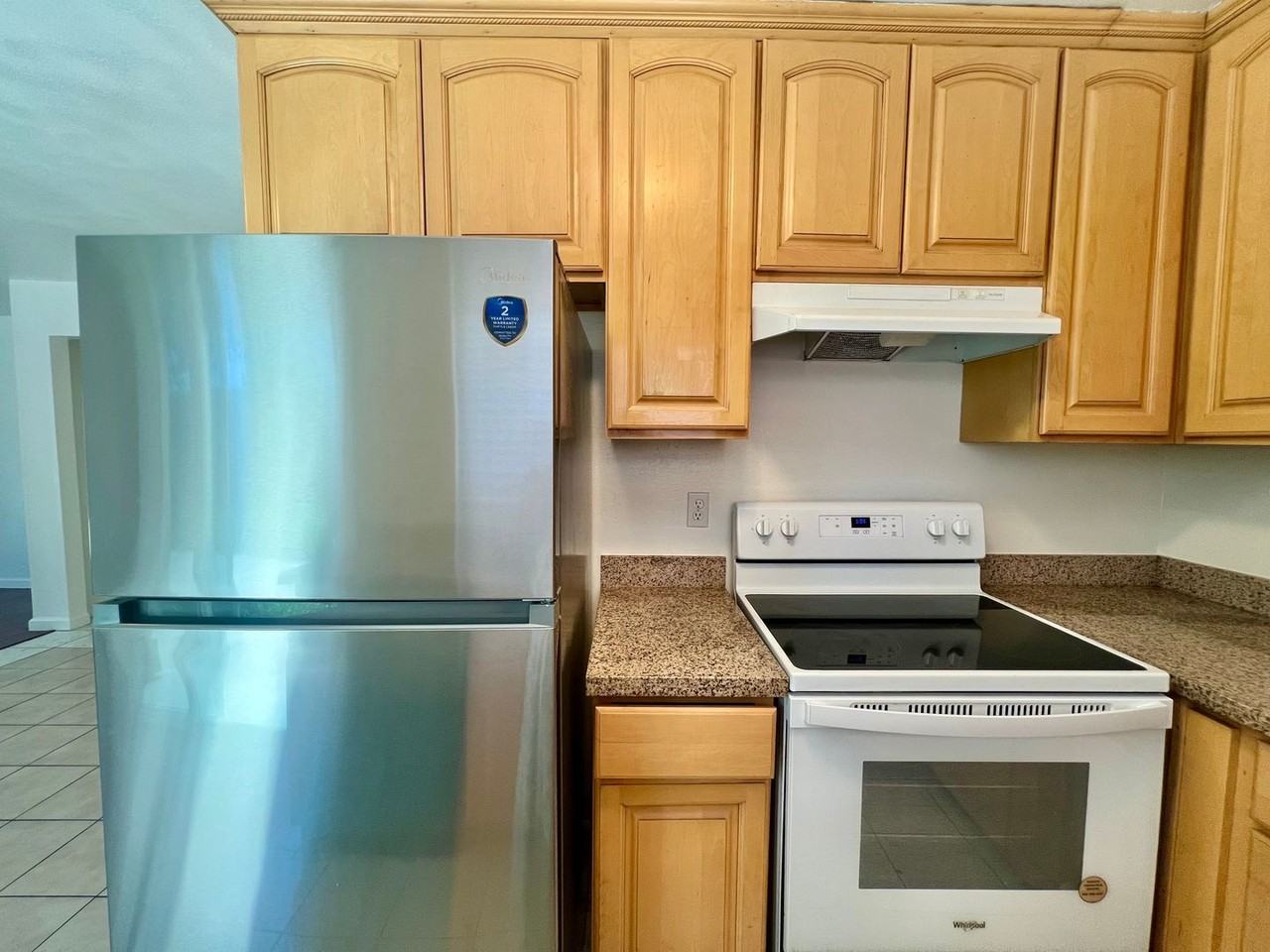 975 Owsley Ave - Photo 7 of 23