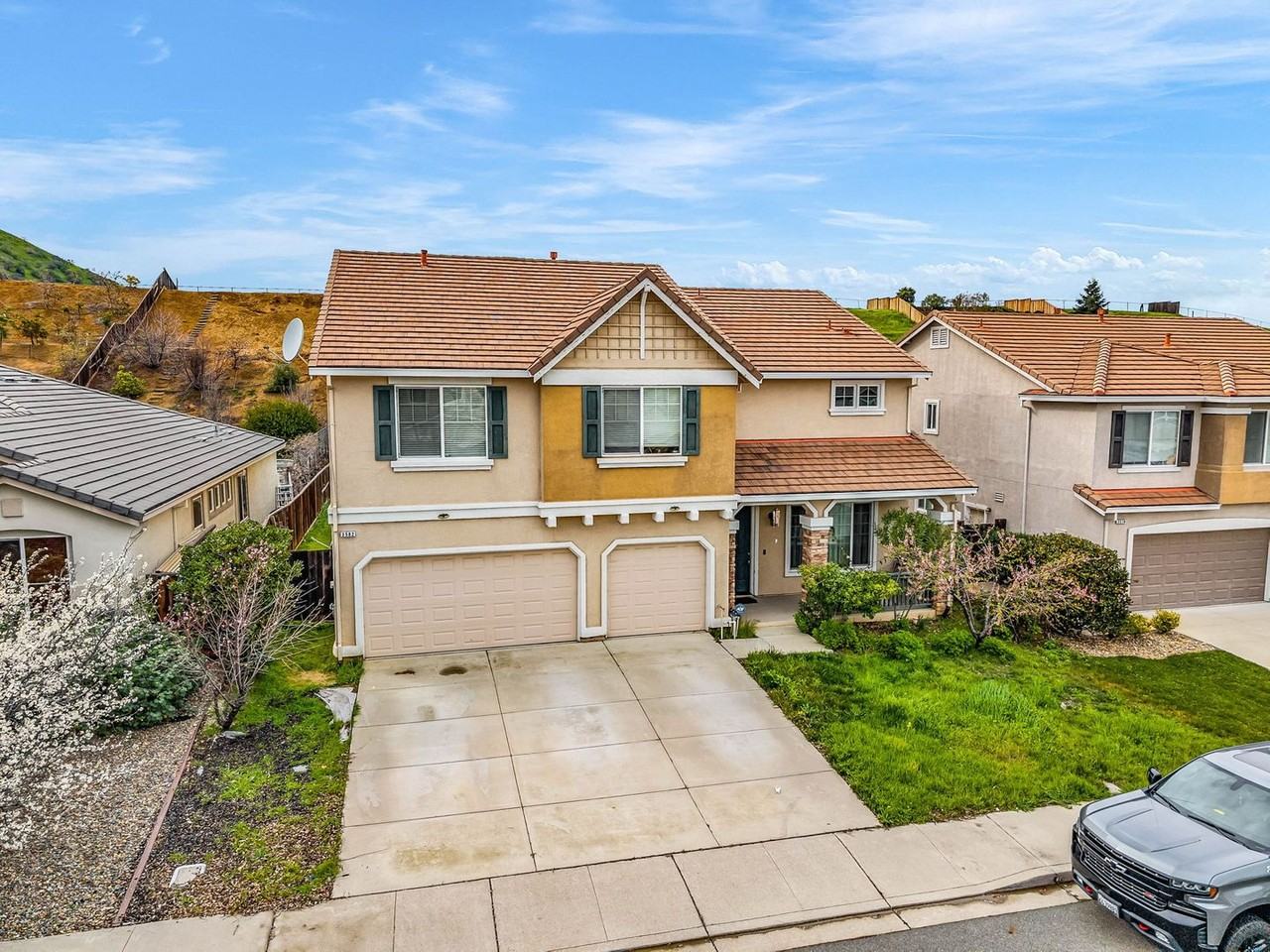 3582 Mallard Way - Photo 4 of 50