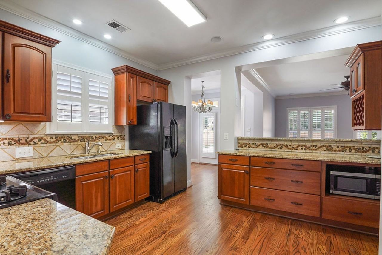 4040 Alston Way - Photo 6 of 25