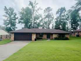 217 Flagg Dr - Photo 1 of 1