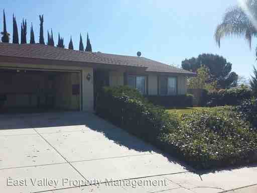 2635 Bonita Dr - Photo 3 of 24