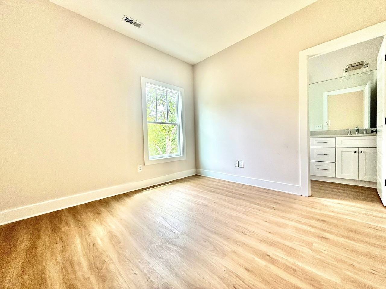 508B Dowd St - Photo 6 of 10
