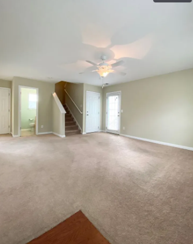 537 S Bull St - Photo 2 of 16
