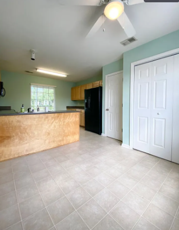537 S Bull St - Photo 6 of 16