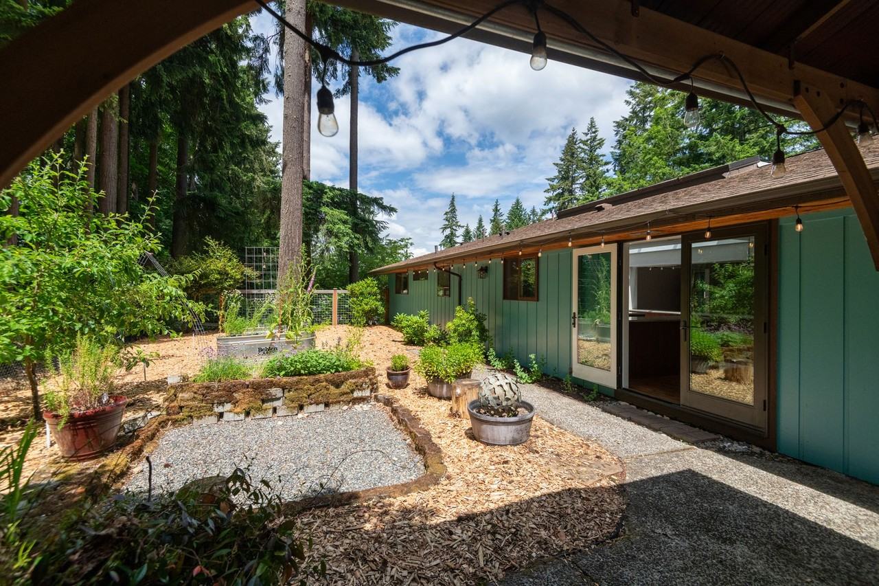 15931 Se 41st Pl - Photo 4 of 45