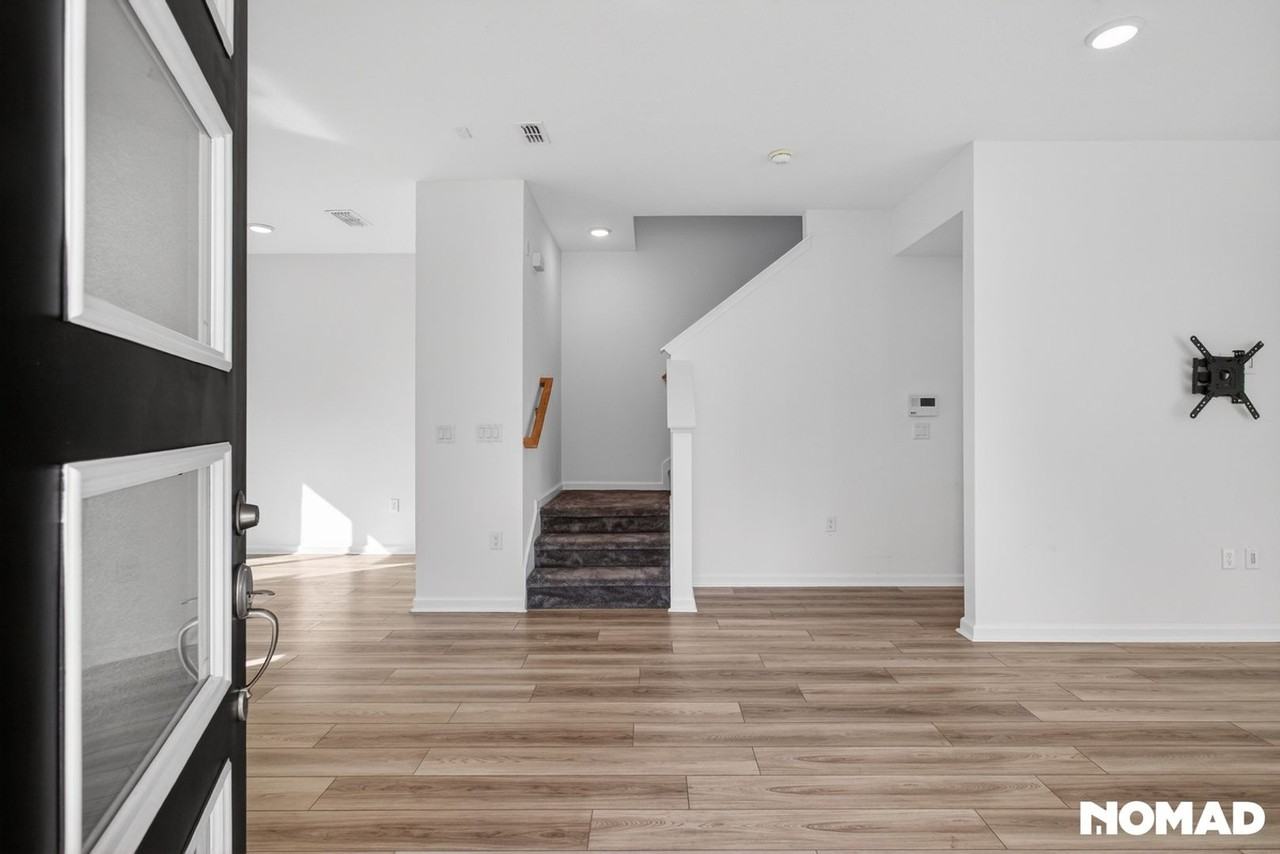 908 Spring Palms Loop - Photo 5 of 22
