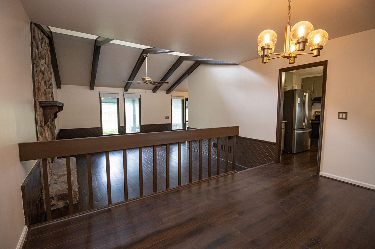 140 Land Of Lakes Cir - Photo 7 of 34