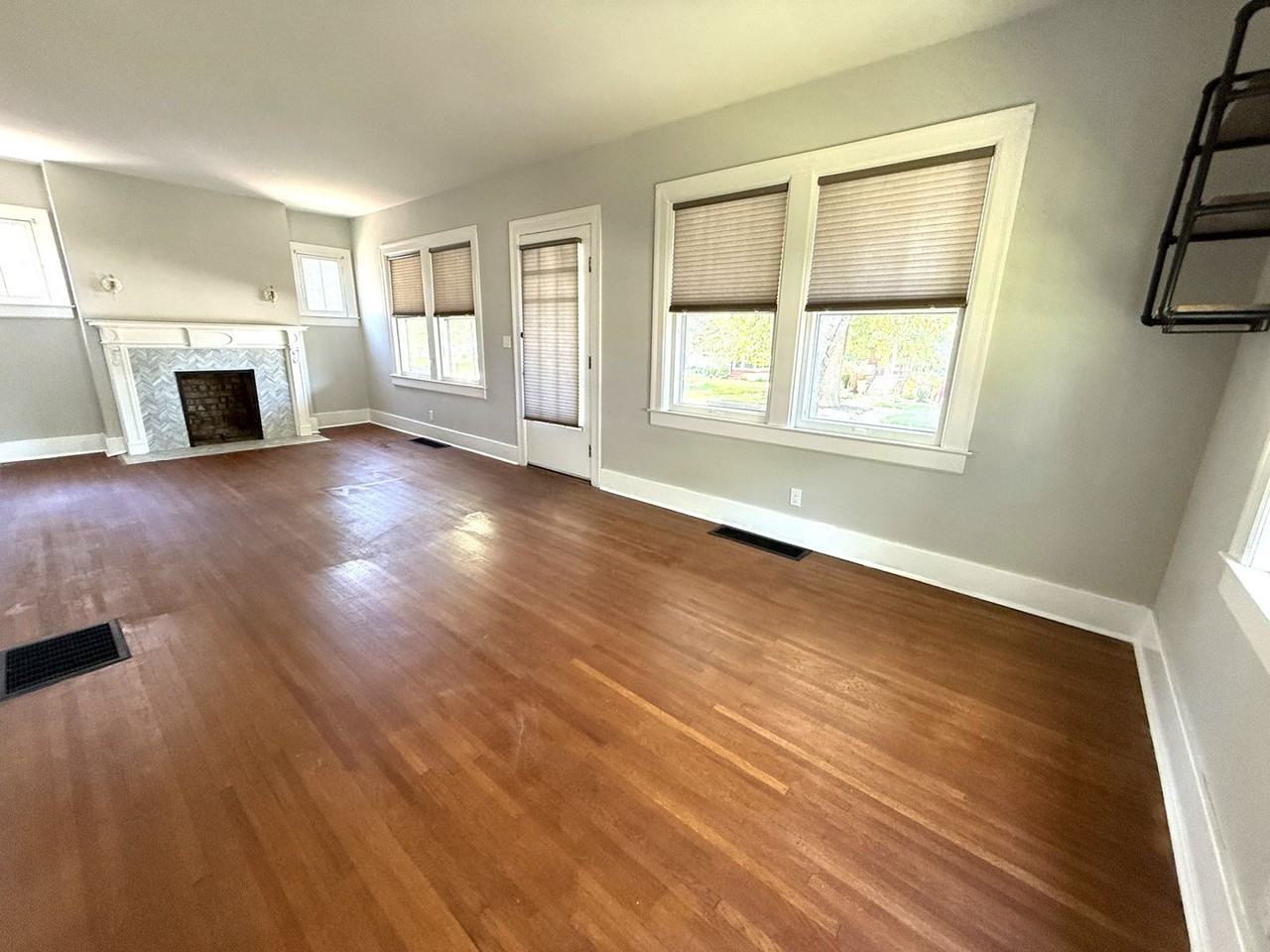 3101 Teal Ave - Photo 4 of 16