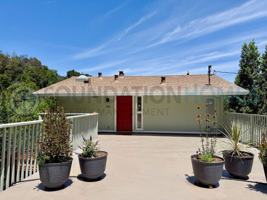 featured image of 140 Redwood Rd