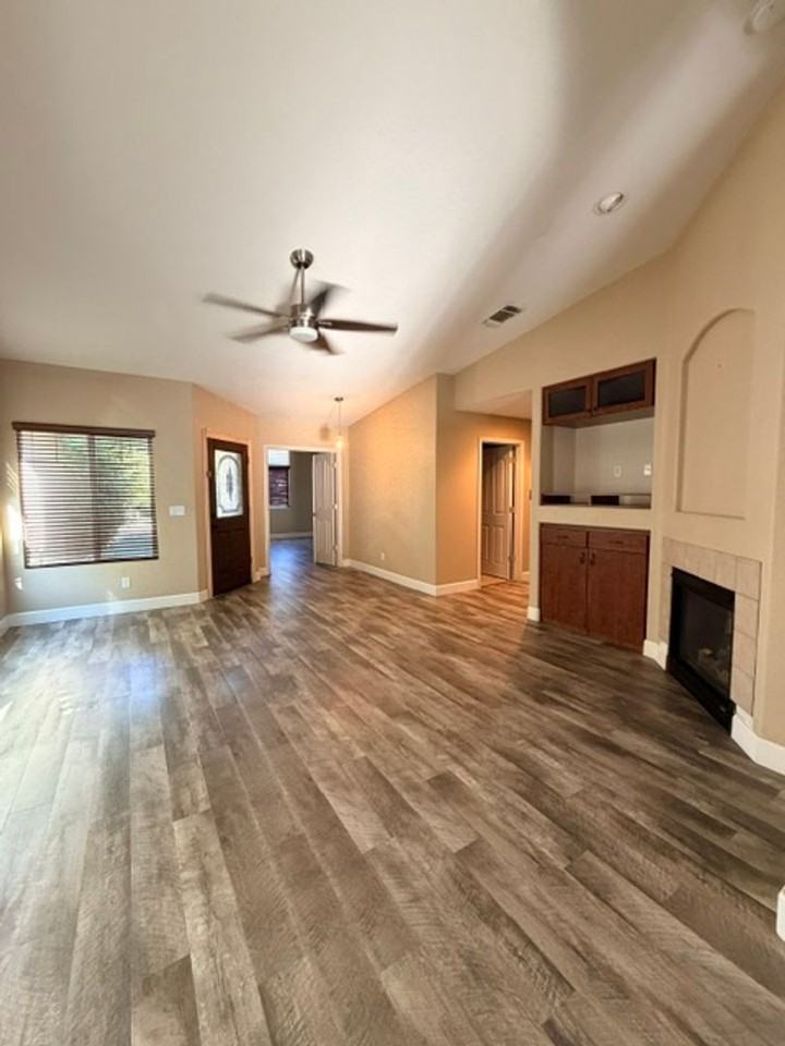 9836 Imperia Ct - Photo 2 of 28