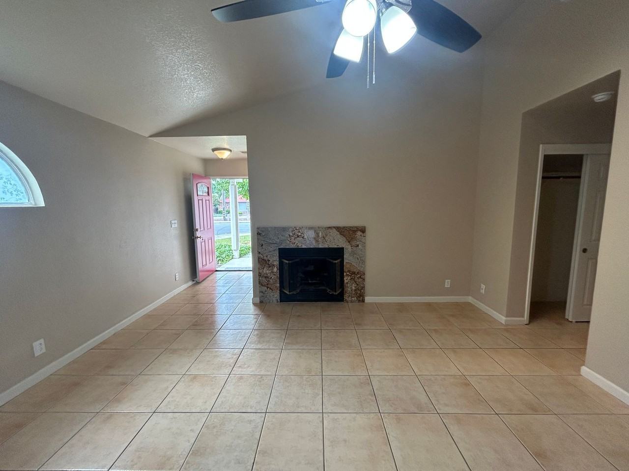 2924 Merle Ave - Photo 2 of 29