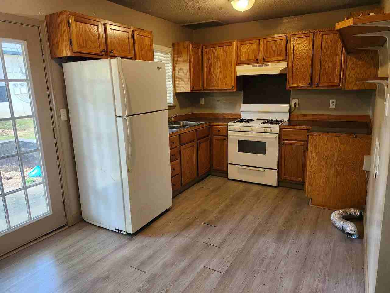 1619 Longview #A - Photo 5 of 11