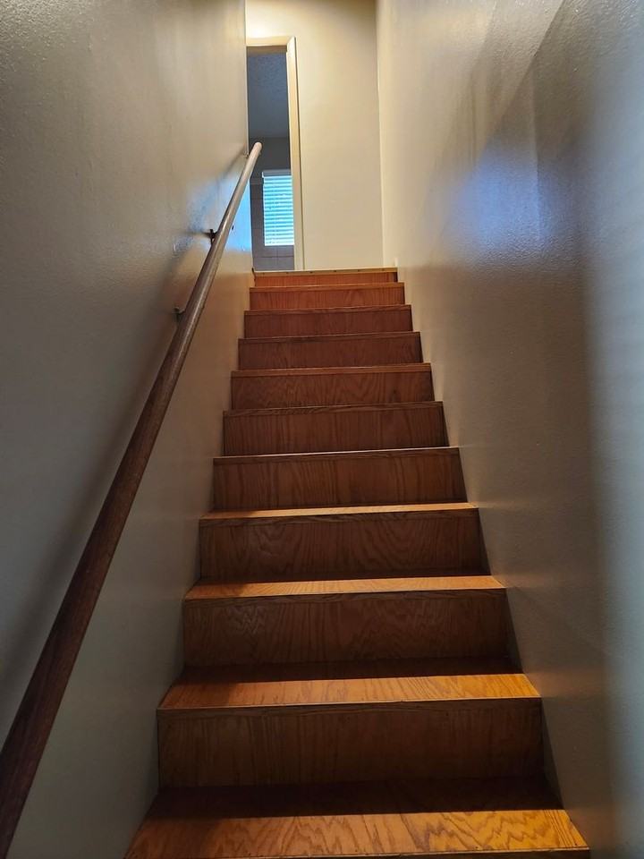 1619 Longview #A - Photo 6 of 11