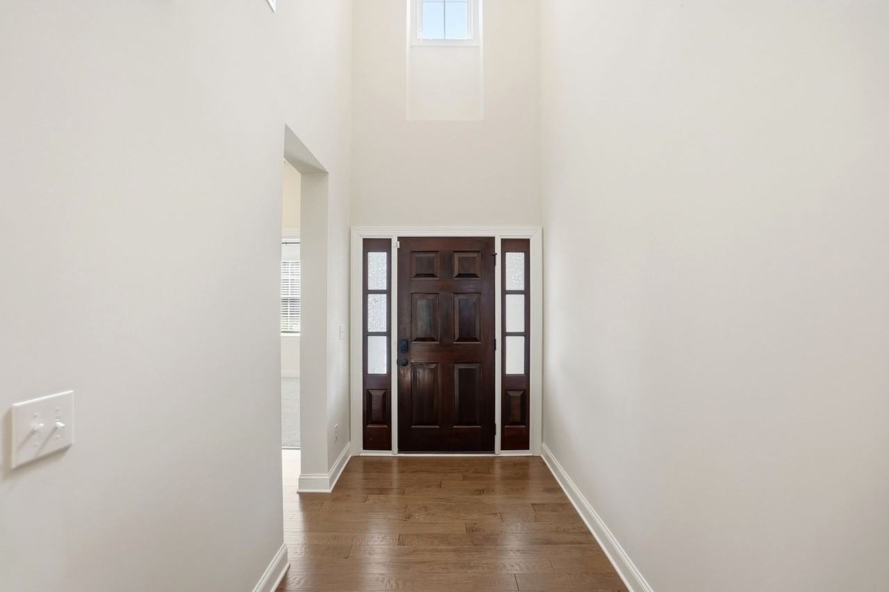 6532 Wildbrook Dr - Photo 4 of 49
