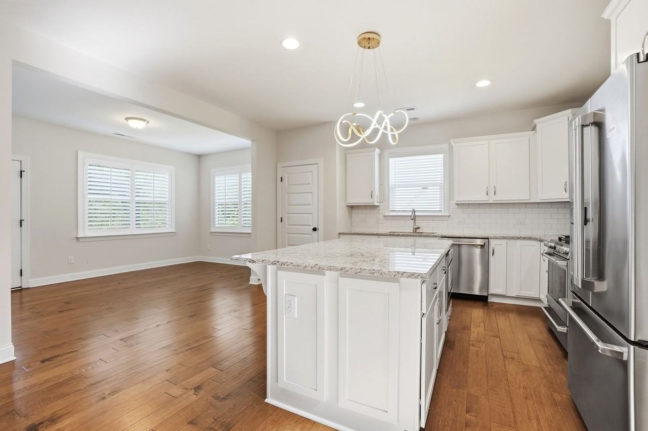 6532 Wildbrook Dr - Photo 6 of 49