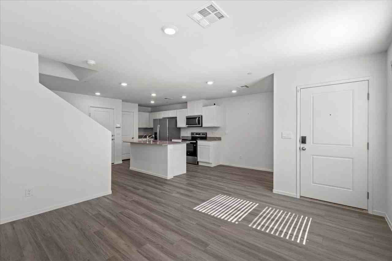 9366 Soothing Sea St - Photo 6 of 20