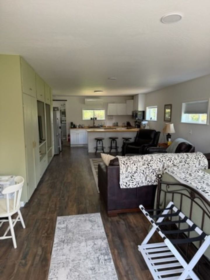 825 Greenridge Dr - Photo 2 of 9