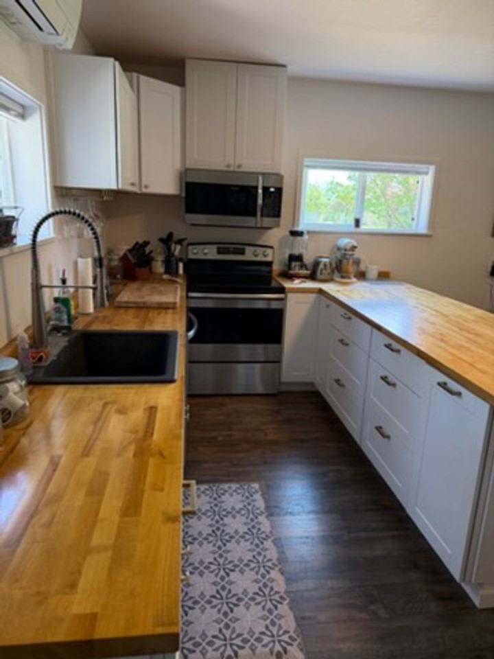 825 Greenridge Dr - Photo 3 of 9