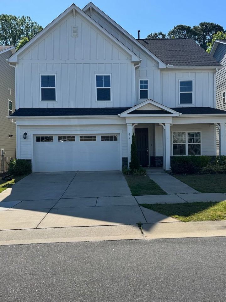 636 Cormiche Ln