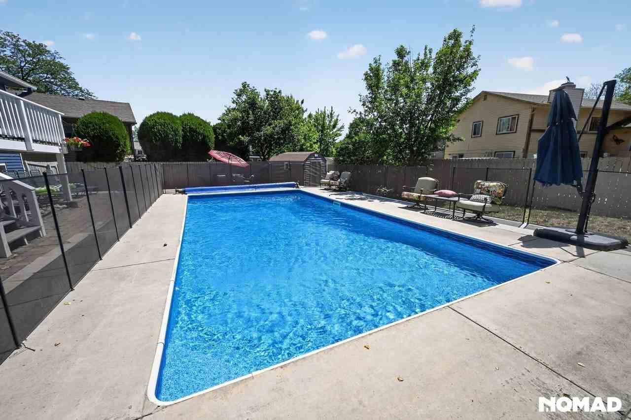 6913 Wolff St - Photo 6 of 35