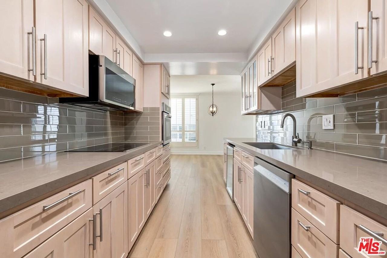 1710 Malcolm Ave - Photo 5 of 14