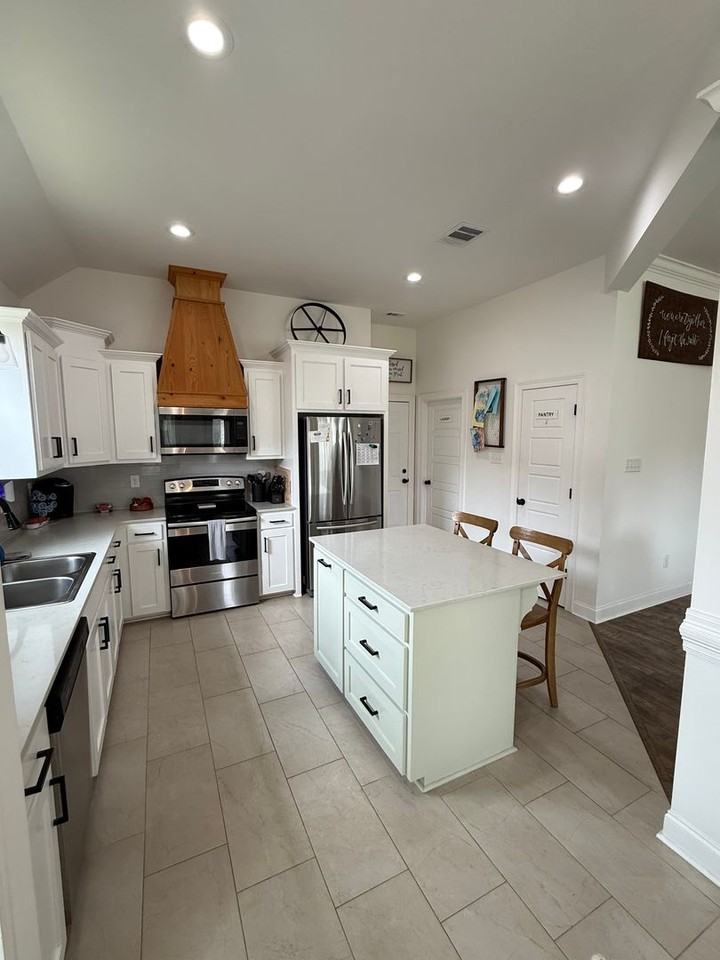 12798 Landon Dr - Photo 2 of 13