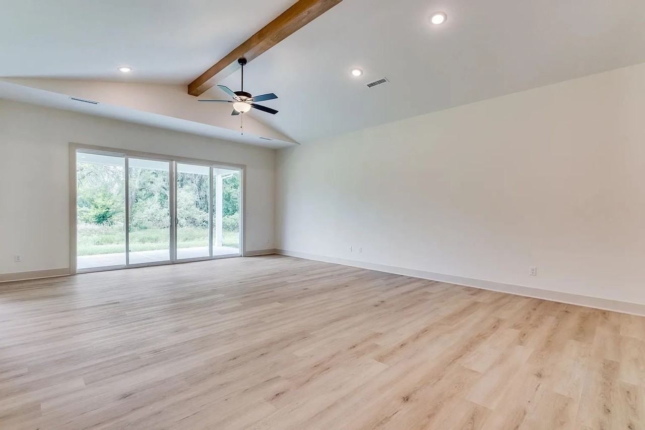 5591 Wandering Way - Photo 4 of 34
