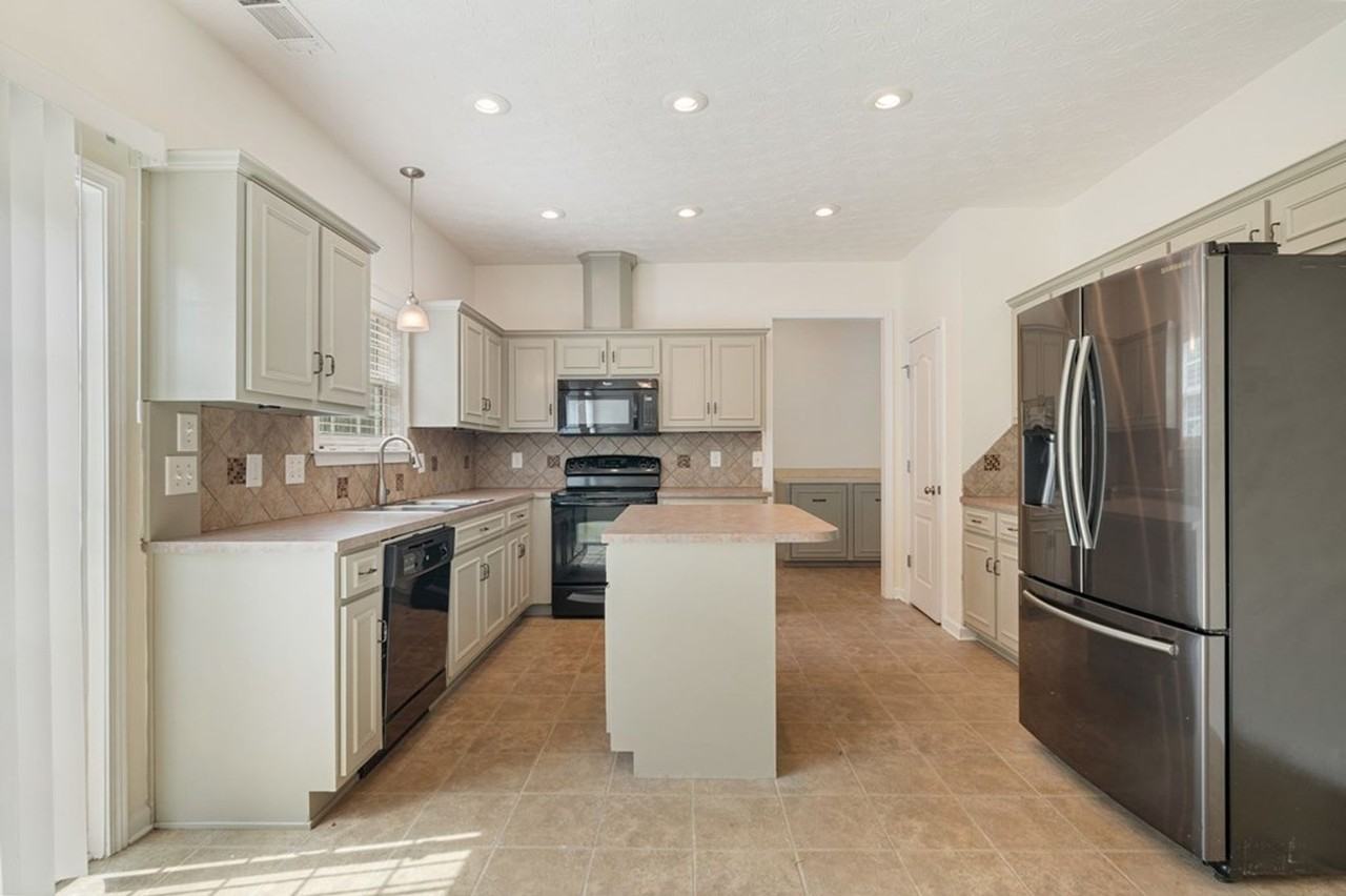 5186 Freedom Ridge Ct - Photo 7 of 27