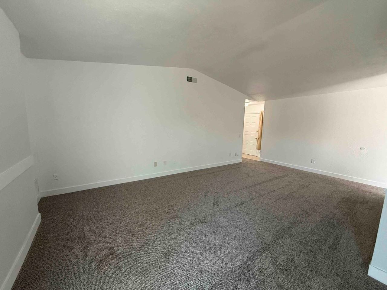 8620 Tiogawoods Dr - Photo 7 of 23